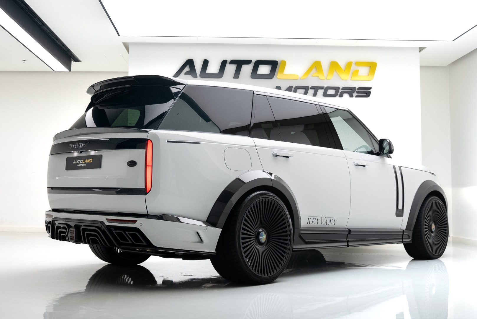 2023 RANGE ROVER AUTOBIOGRAPHY WITH KEYVANY BODY KIT